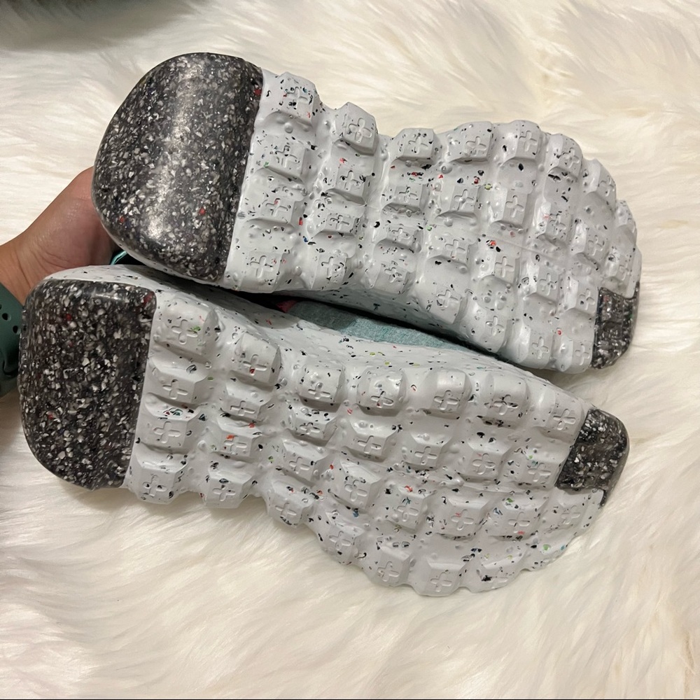 Nike • Space Hippie 04 - Picture 11 of 13